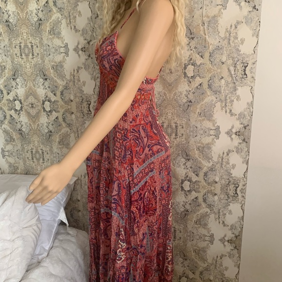 BOHO MAXI DRESS WITH SIDE SLIT ! Intricate detailing with adjustable straps ! - Picture 3 of 7